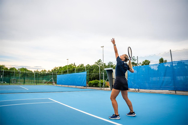 What Causes Shoulder Pain in Tennis Players?